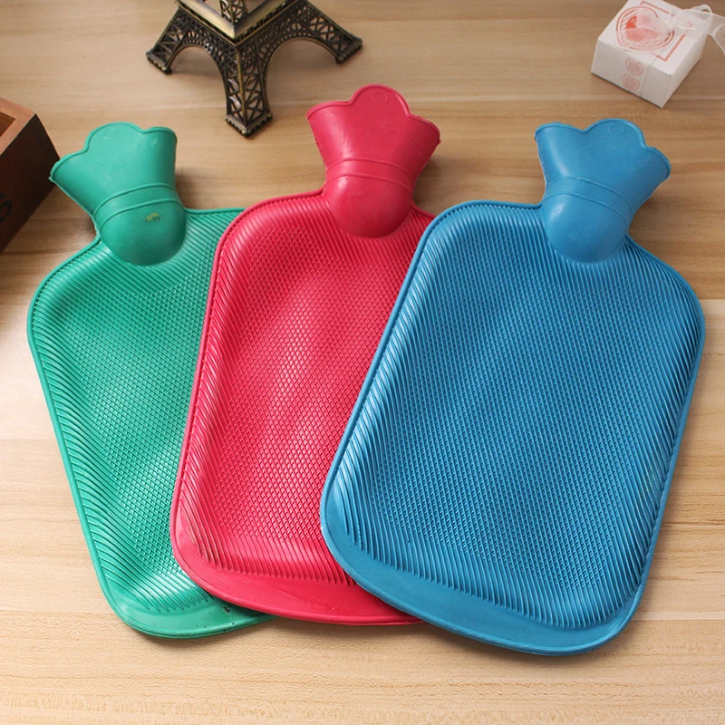 Buena Compra Bolsas gruesas de agua caliente para invierno para niñas y mujeres, bolsa de agua caliente para aliviar el dolor, pie de cama, bolsa de Color al azar NRwoeAYDLRG