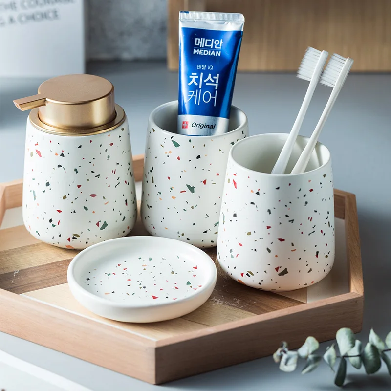 Bathroom Accessories Set Ceramic Wash Four-pieces Bathroom Supplies Decoration Hotel Club Suite Ceramics Soap Dispenser Toothbrush Holder