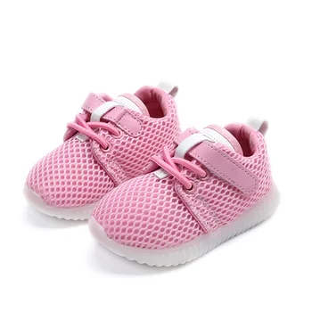 

2020 New Sports Shoes Children's Luminous Net Shoes LED Luminous Shoes Toddler Shoes Children's Casual Shoes One Generation