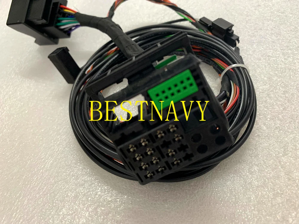 RNS510 Free wire harness+microphone cable
