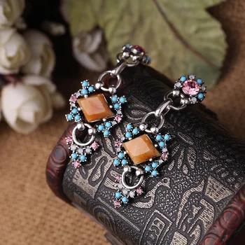 

Uer Bohemia Style Women Drop Earrings Delicate Crystal Resin Multiple-choice Geometric Earrings New Fashion Jewelry Wholesale