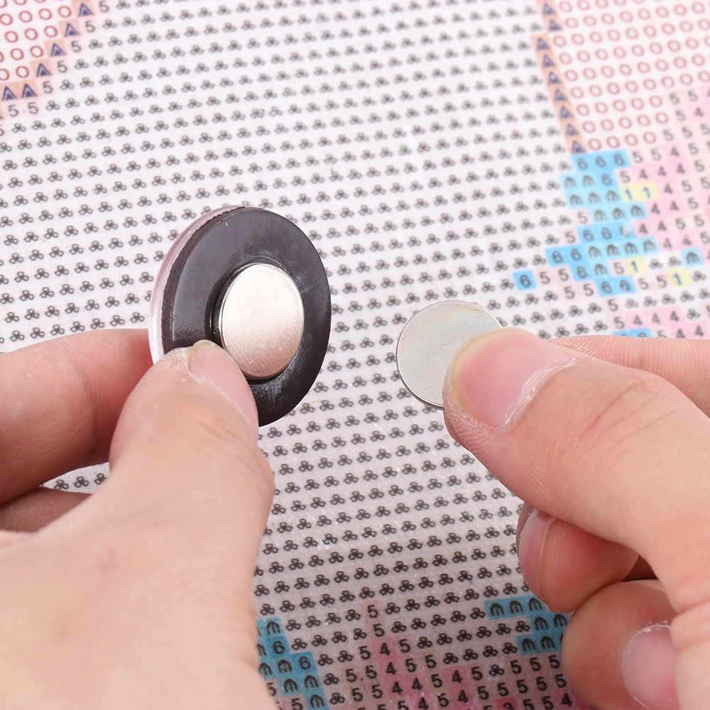Multifunctional Diamond Painting Cover Holder Magnet Cover Core Fridge DIY Magnet Diamond Painting Tool Cross Stitch Accessory