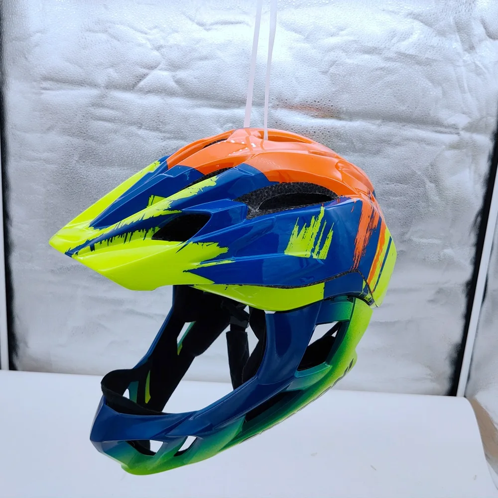 Bike8 Cutrone беговел (для детей) шлем полный шлем Защита рот Велоспорт защитная одежда Q Распродажа Весна специальное