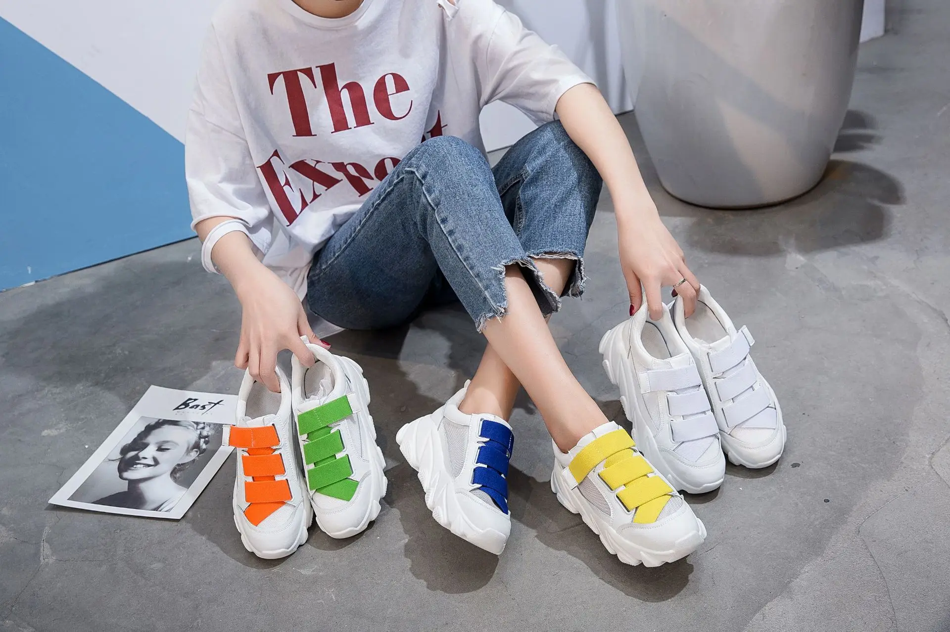 

2019 Summer New Style Breathable Thick Bottomed Elastic Band Velcro Sports Daddy Shoes Versatile Online Celebrity White Shoes Fa