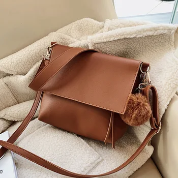 

Fashion Crossbody Bag for Women Black Leather Shoulder Bags Lady Small Messenger Handbag Vintage Female Totes Fur Ball Tassel