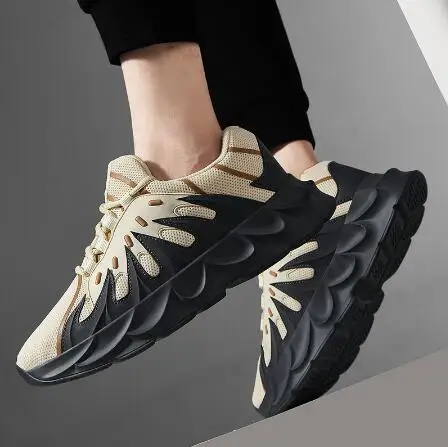 Hot Fashion Walking Shoes for Men Breathable Lightweight Camping Shoes Men Sneakers Bounce Summer Outdoor Gym Flats Shoes