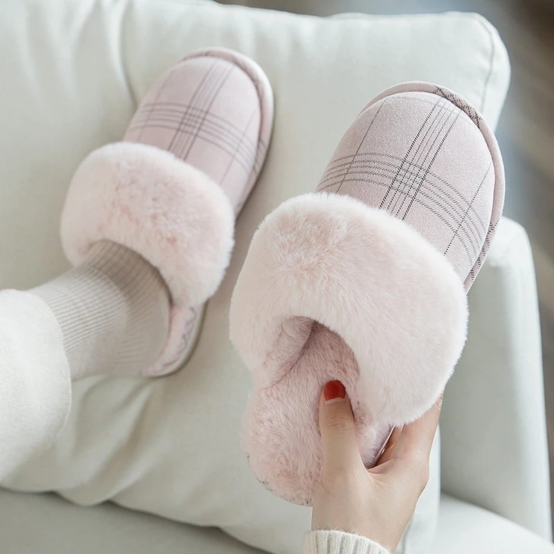 Женские меховые тапочки Зимние теплые плюшевые Нескользящие домашние большие