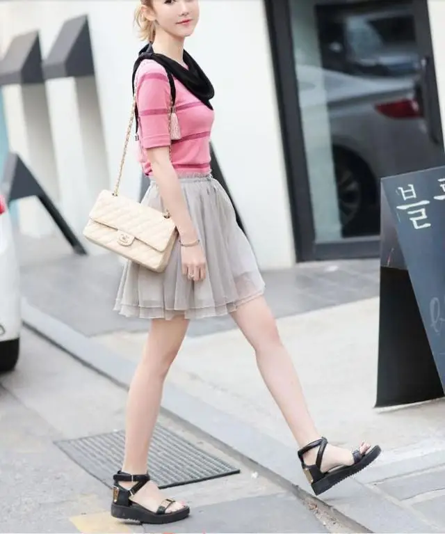 

2018 Summer New Style Europe And America Fashion Metal Sequins Retro Thick Bottomed Platform Korean-style Casual Short in Size P