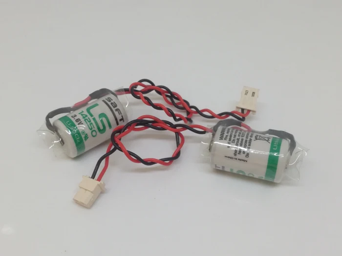 

2pcs/lot SAFT LS14250 14250 3.6V 1250mAh LiSOCL2 Battery PLC Industrial Batteries Cell with Plug LS 14250