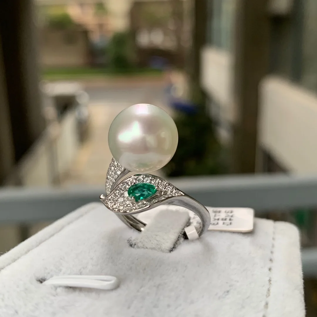 Рисунок 5 - Кольцо женское из белого золота 18 карат