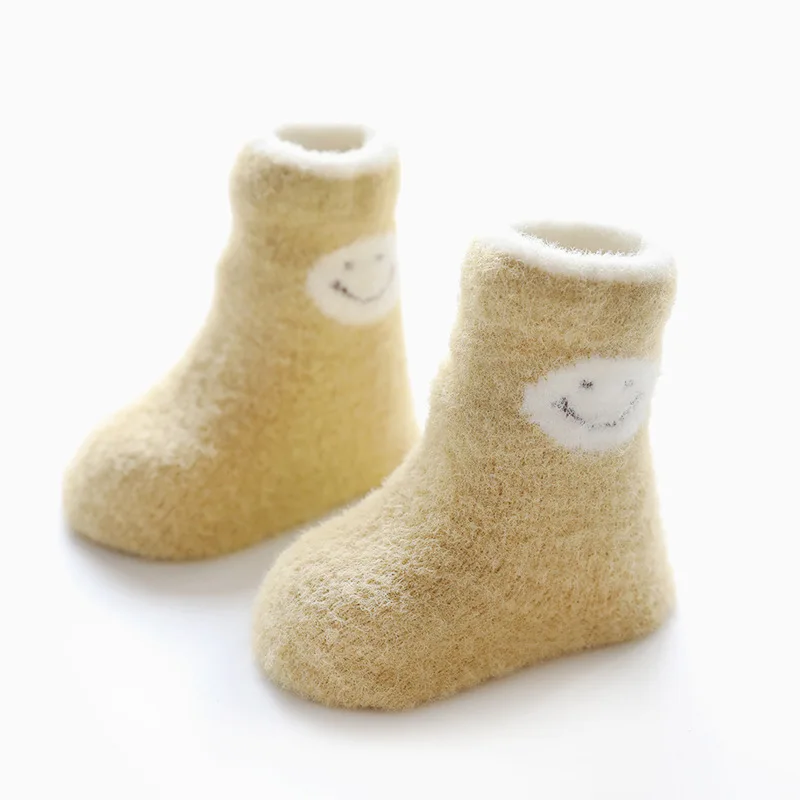 Осенне-зимние нескользящие носки для малышей теплые носки для новорожденных бархатные толстые носки для малышей с рисунками детские носки-тапочки средней длины - Цвет: Цвет: желтый