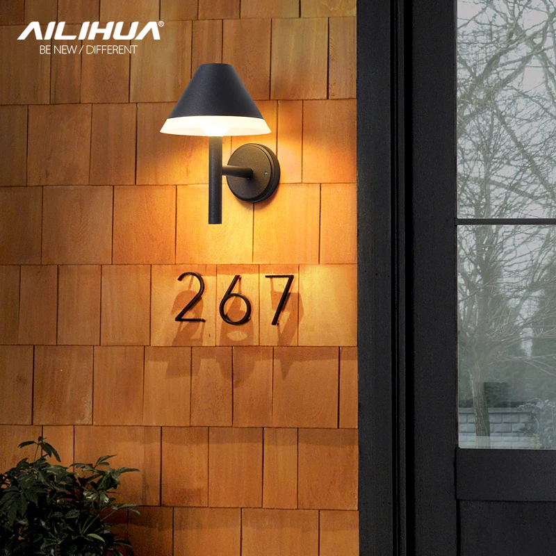 Modern simple outdoor wall lamp courtyard gate external wall lamp outdoor waterproof wall lamp entrance front lamp