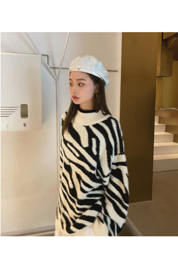 2021 Oversize Thick Autumn Winter Knitted Women O-Neck Fake Marten Hair Zebra-Striped Loose Sweaters Pullovers Jersey Jumper S88 cardigan for women