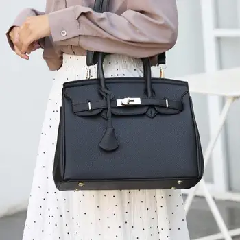 

2020 New Designer Simple Fashion Messenger Bag Ladies New Shoulder Bag Simple Classic Strong Wearable Lady Messenger Bag