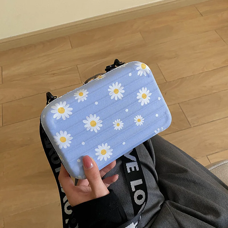 2020 summer fresh and fashionable forest daisy little fairy bag casual simple all-match messenger designer bags | Багаж и сумки
