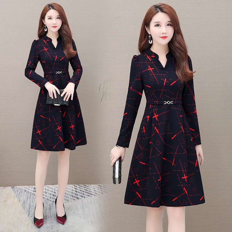 

Natural Knee-Length V-neck Striped Printed A-line Dress 2020 Spring Korean version Polyester Regular Fashion Slim Dress Vestidos