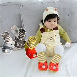 Enfant en bas âge Bébé Chaussettes Avec Semelles En Caoutchouc Pour Enfants Chaussettes Bébé Garçons Chaussures de Chaussette Éponge Chaude Épaissir Pantoufles Nourrissons Chaussettes Chaussures 