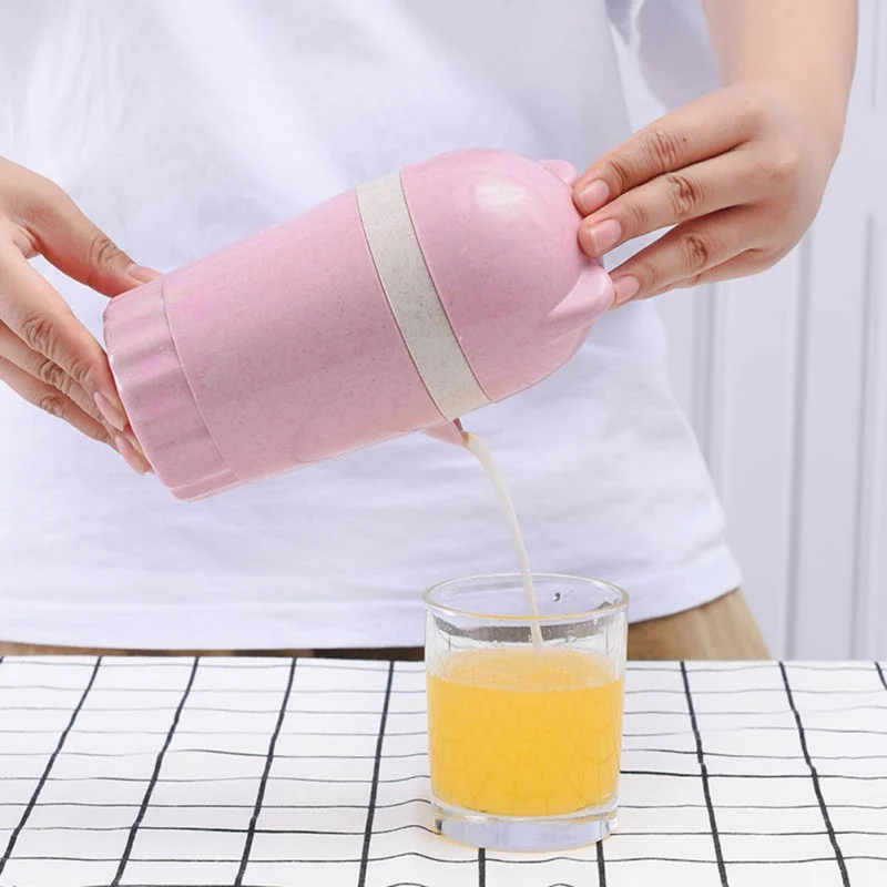 

1PC Portable Manual Juicer Cup Orange Juicer For Citrus Lemon Fruit Squeezer 100% Original Juice Child Healthy Juicer Machine