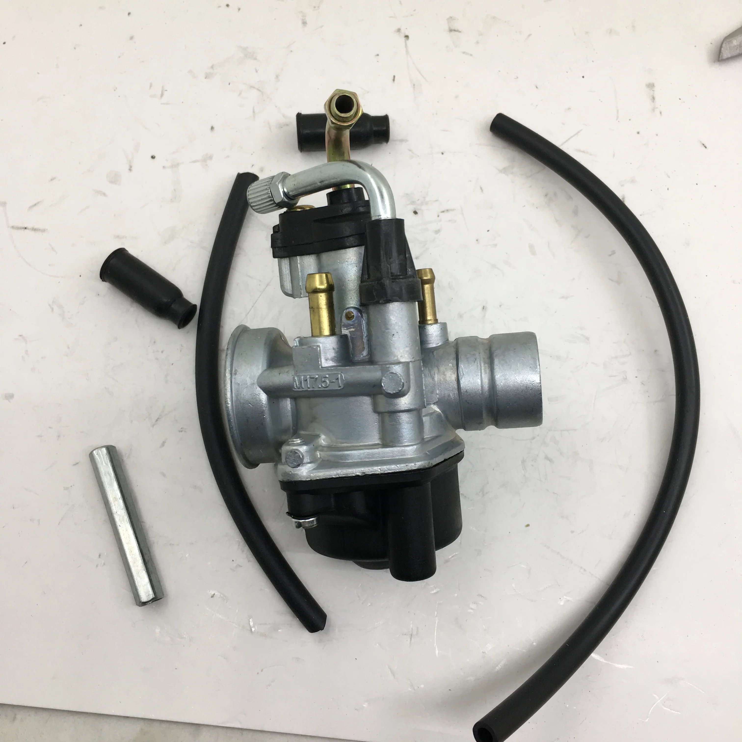 Карбюратор SherryBerg carb КАРБЮРАТОР PHBN17 PHBN 17 5 мм для Dellorto Phbn Man. Malaguti 50 F12 R LC 2008-2009 |