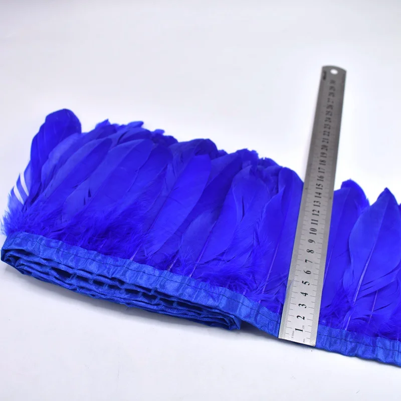 Royal blue 2 ярда/партия, карнавальные, кожаные, порошковые, гусиные, перьевые ленты для дома, для рукоделия, для шитья одежды, вечерние, декоративные, 15-20 см - Цвет: Royal blue