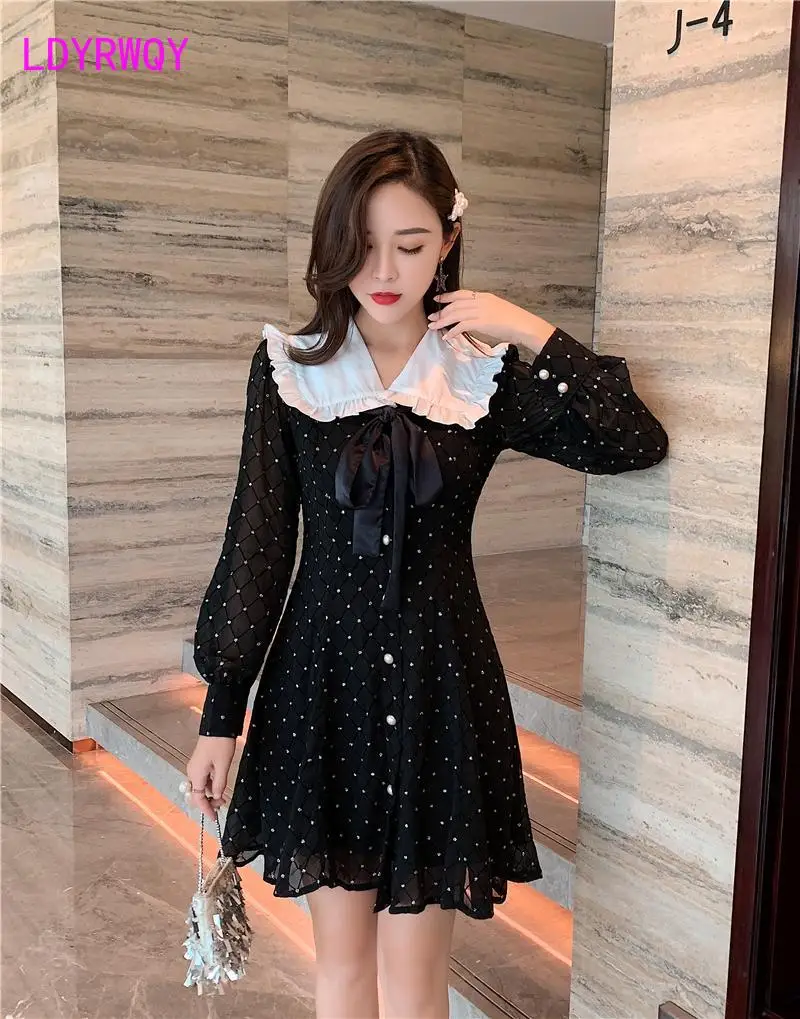 2019 autumn new women's French retro bow polka dot doll collar long sleeve dress Knee-Length  Peter pan Collar  Zippers