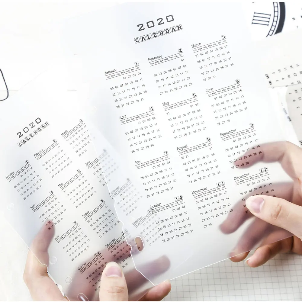 

2020 new Calendar panel 6 hole loose-leaf notebook notepad accessories A5 A6 PP plastic Separator Planner Organizer Sketchbook