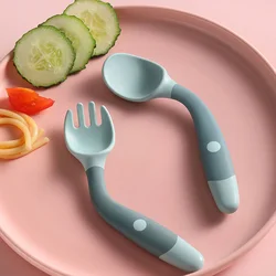 2 unids/set bebé cuchara de silicona, utensilios auxiliares alimentos niño aprender comer formación flexible suave tenedor infantil para los niños