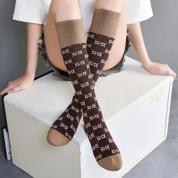 

2020 popular female socks in long tube web celebrity letters autumn and winter
