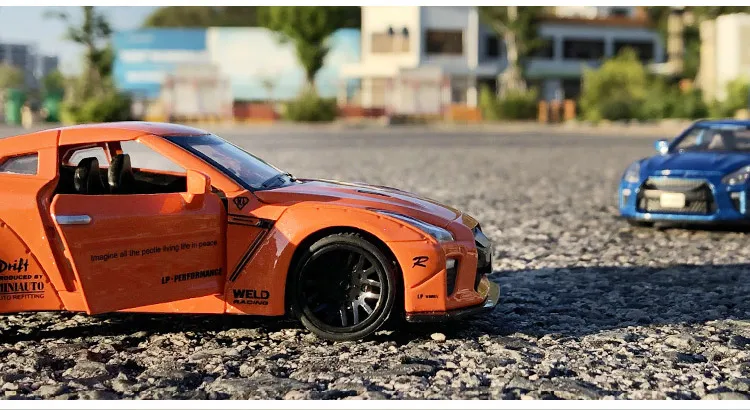 Горячая масштаб 1:32 колеса спортивный автомобиль восточный бог войны Nissan Металлическая Модель с светильник и звук GTR литье под давлением автомобиля оттягивание игрушки
