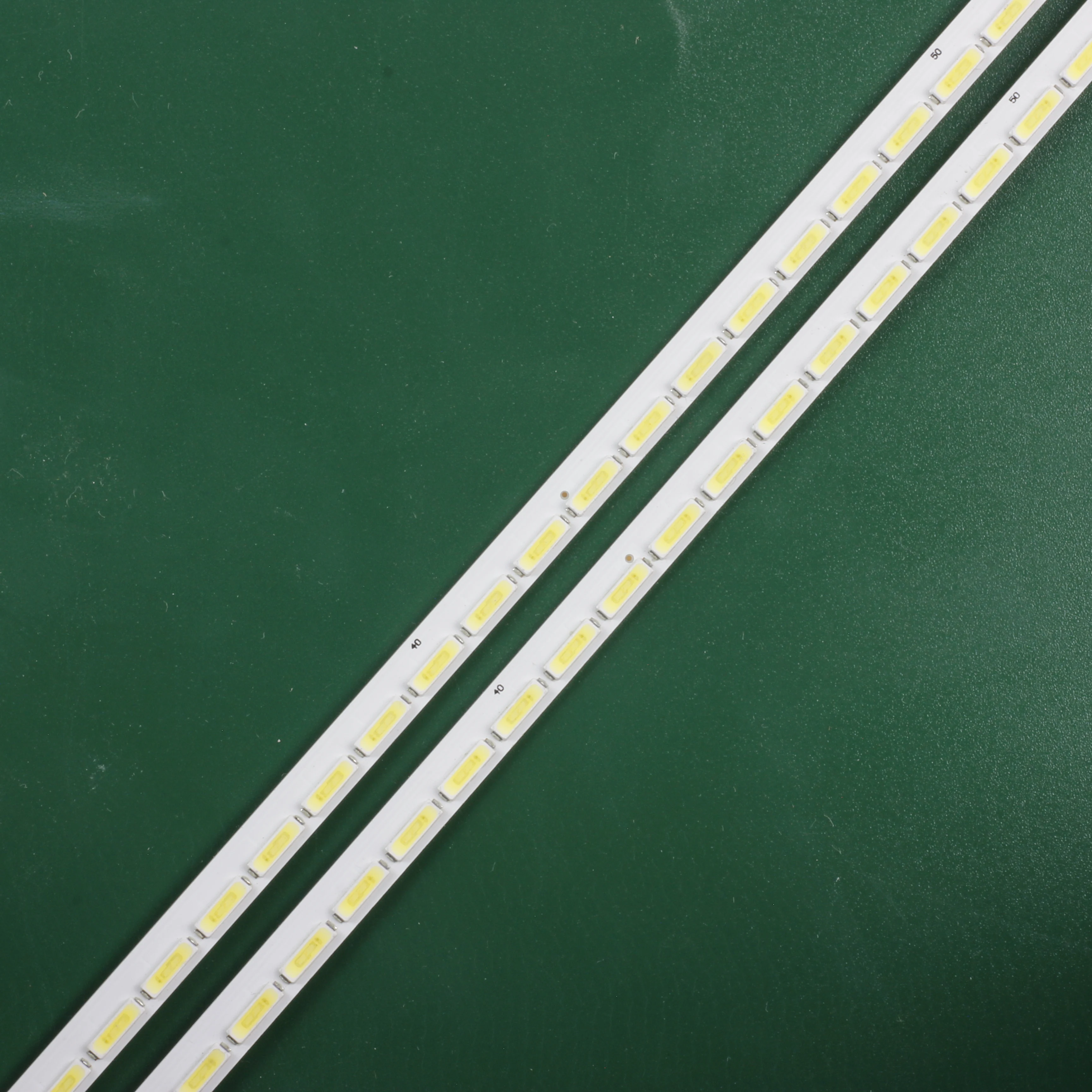 Lâmpada de Led com Tira de Baquelfita 84 para 5555pus7600 - Imagem 6