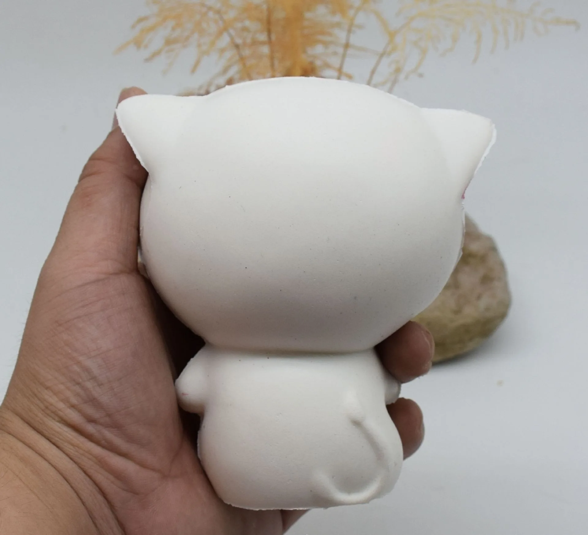 Стиль Мягкая модель бабочка кошка офис снижение давления игрушка Pu пены памяти Япония конфеты игрушка