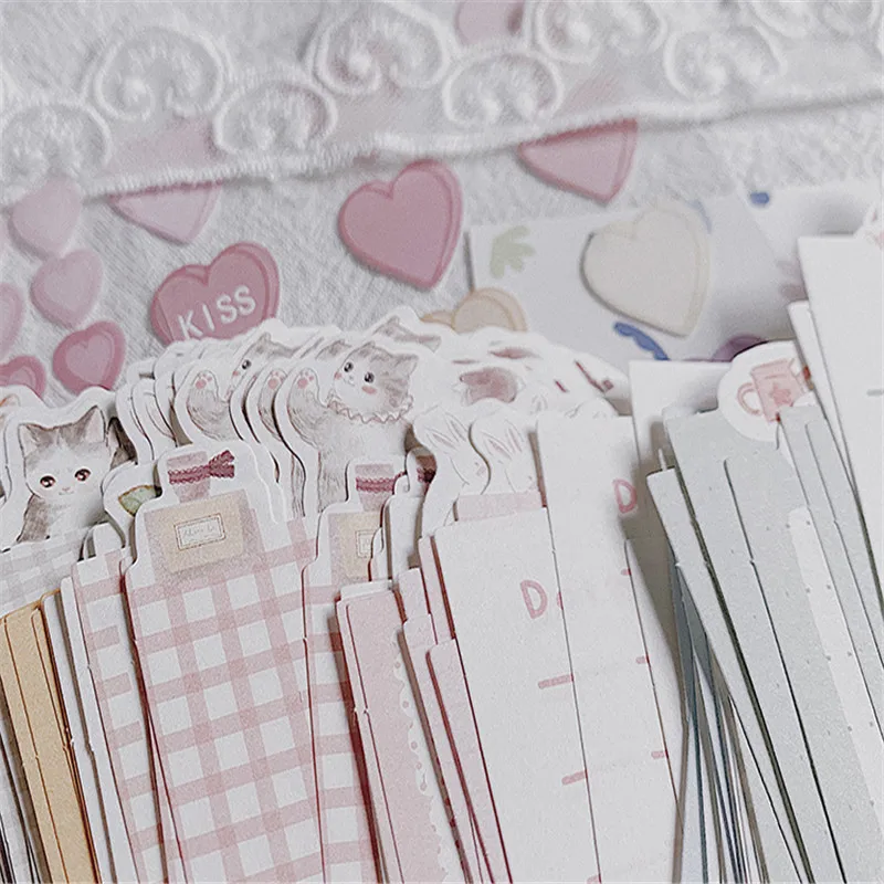

200 Pcs Kawaii Cats Bookmark Cute Love Stickers Cartoon Memo Card Note Material Daily Planner Label DIY Scrapbooking Stationery
