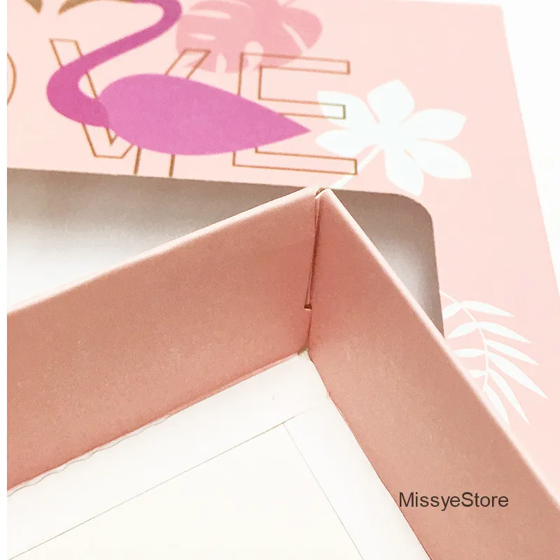 Missyestore pink paper box with window lip 1