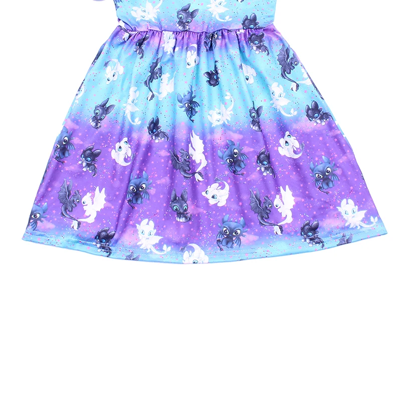 Эксклюзивное Платье с героями мультфильмов для девочек Детские платья высокого качества с пышными рукавами для девочек, трапециевидные синие, фиолетовые платья из молочного шелка для детей