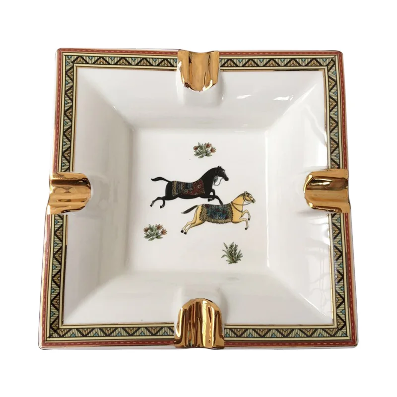 

Horse European Luxury Gold Ceramic Cigar Ashtray Home Table Accessories Deco Outdoor AshTray Boss Men Birthday Gift