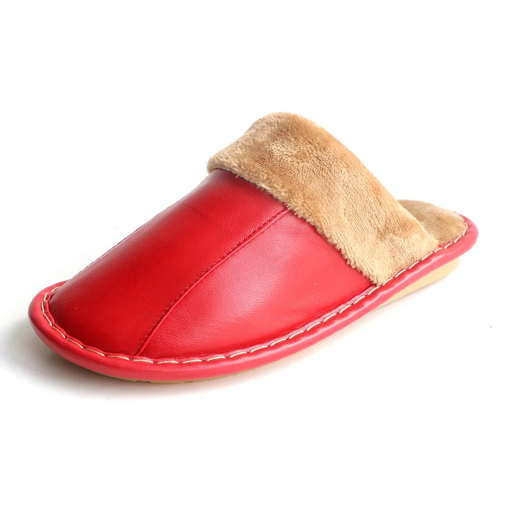 Мужские и женские тапочки из искусственной кожи; зимние теплые мягкие домашние хлопковые Плюшевые сандалии для пар; нескользящая обувь; Новое поступление года - Цвет: Red