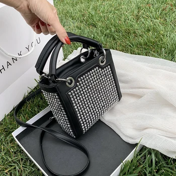 

HOT French Design Fashion Square Handbag & Elegant Diamond Shoulder Bag Diagonal Bag Width 17.5cm Height 15cm Thickness 7cm