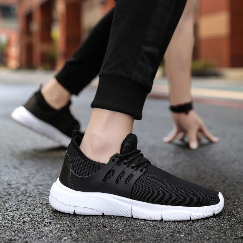 simple nike running shoes