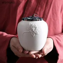 Ретро простая творческая большая емкость керамический резервуар для хранения тисненый Лотос чайные банки герметичное хранение чай украшение дома украшения