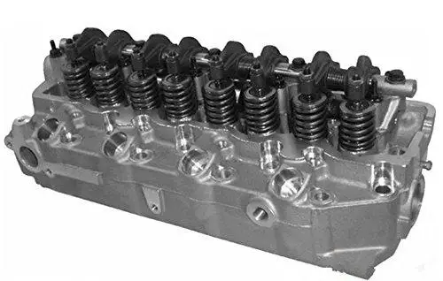 

Cylinder Head 4D56 MD185926 MD303750 22100-42960 22100-42700 Fit for Mitsubishi Montero Pajero L300 Canter 2476cc 2.5TD 8V 1984-