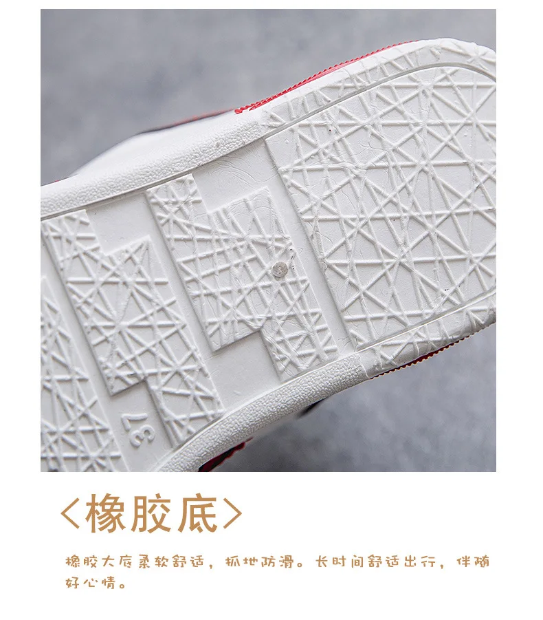 9763753651_225429909 (1)