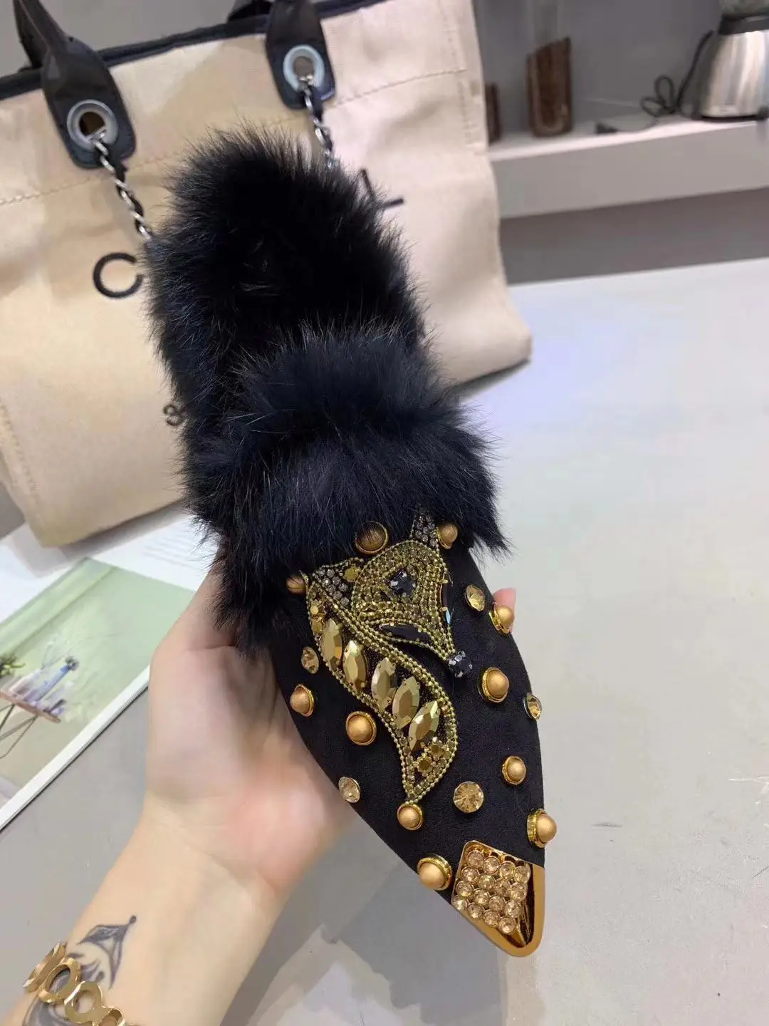 

Womens Pointed Metal Toe Real Mink Fur Crystal Diamond Bling Ankle Boots Fox Decor Low Heel Warm Winter Luxury Shoes 2Colors