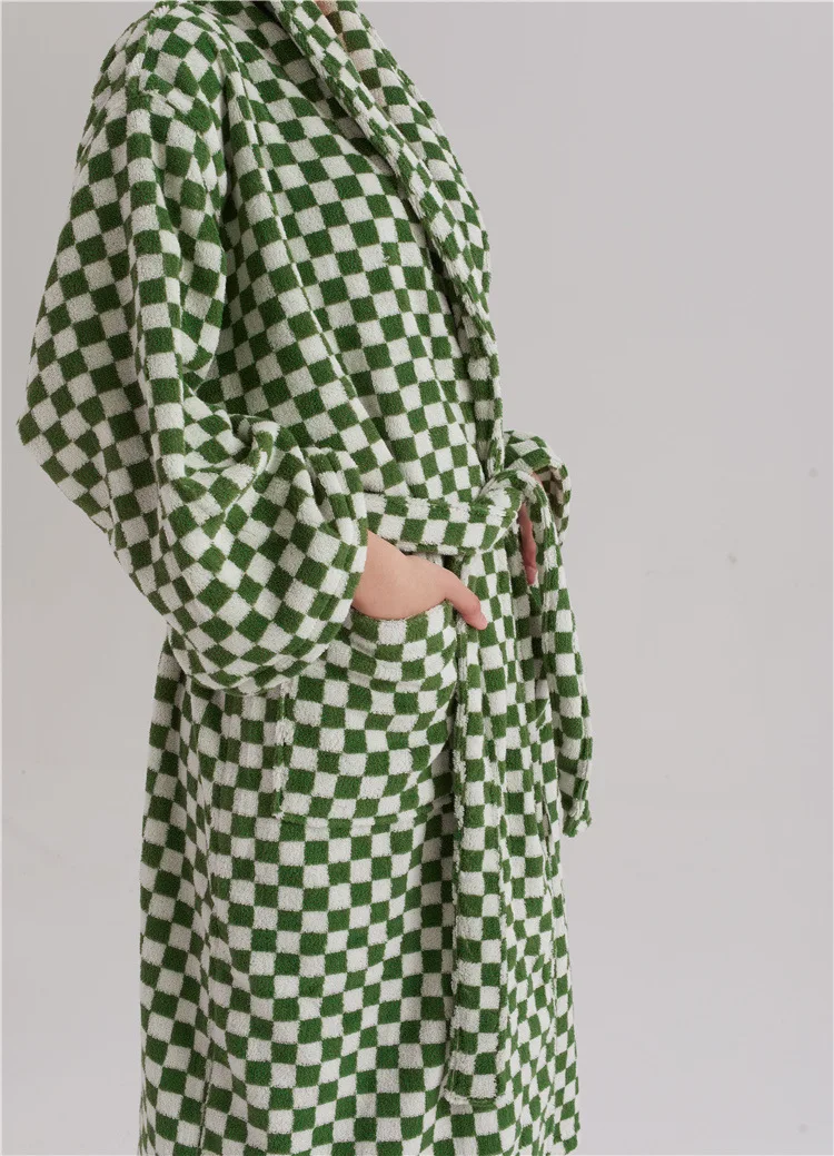 

Women Long Cotton Hooded Bathrobe Checkboard Towel Thick Bath Robe Spa Sleepwear Bride Dressing Gown Men Robes Bath Towel
