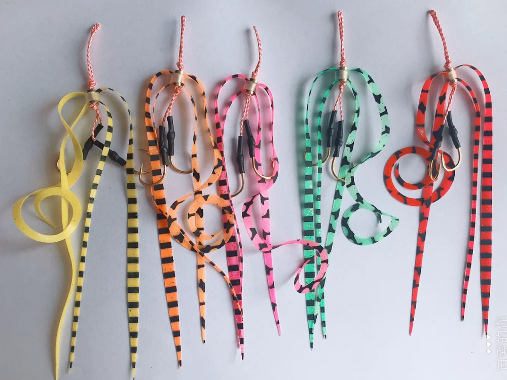50pcs Silicone Skirt Jig Replacement with hook Slider Rig Spare Hooks sliding kabura style lures hook 10# 5 colors