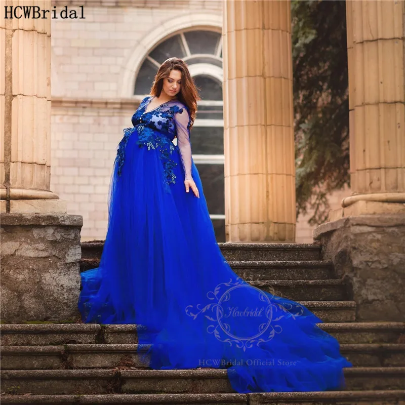 Женское вечернее платье с длинным рукавом синее высокой талией и кружевом для