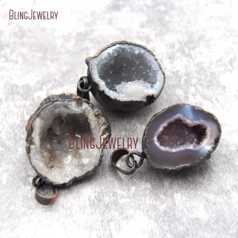 

Antique Bronze Plated Pendant Irregular Shape Agates Geode Druzy Pendant PM27023