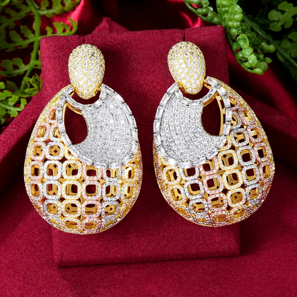 

KellyBola Exquisite Luxury Geometric Full Cubic Zirconia Hollow Pendant Earrings Women's Wedding Party Anniversary Fine Jewelry