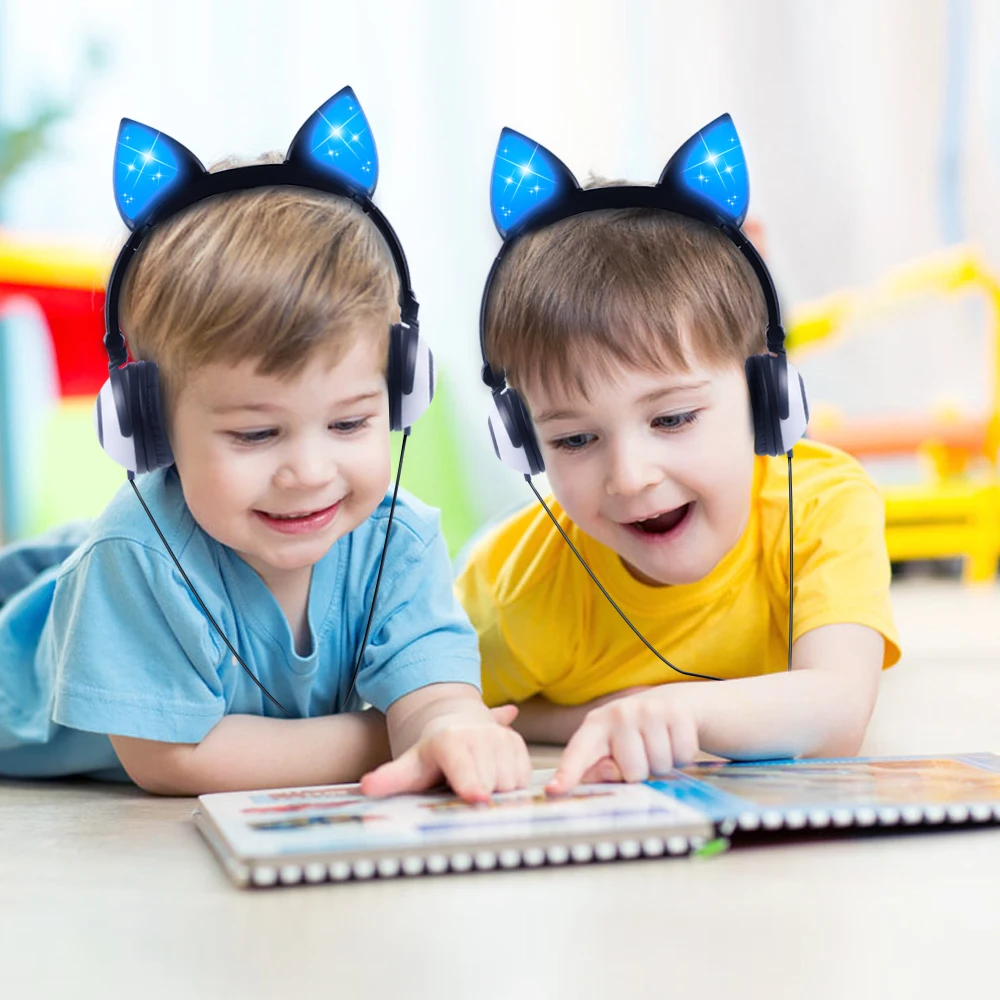 Birthday Gift Wired Kid Headphones Foldable Flashing Cat Ear Children Headphones Gaming Headset With LED Light For PC