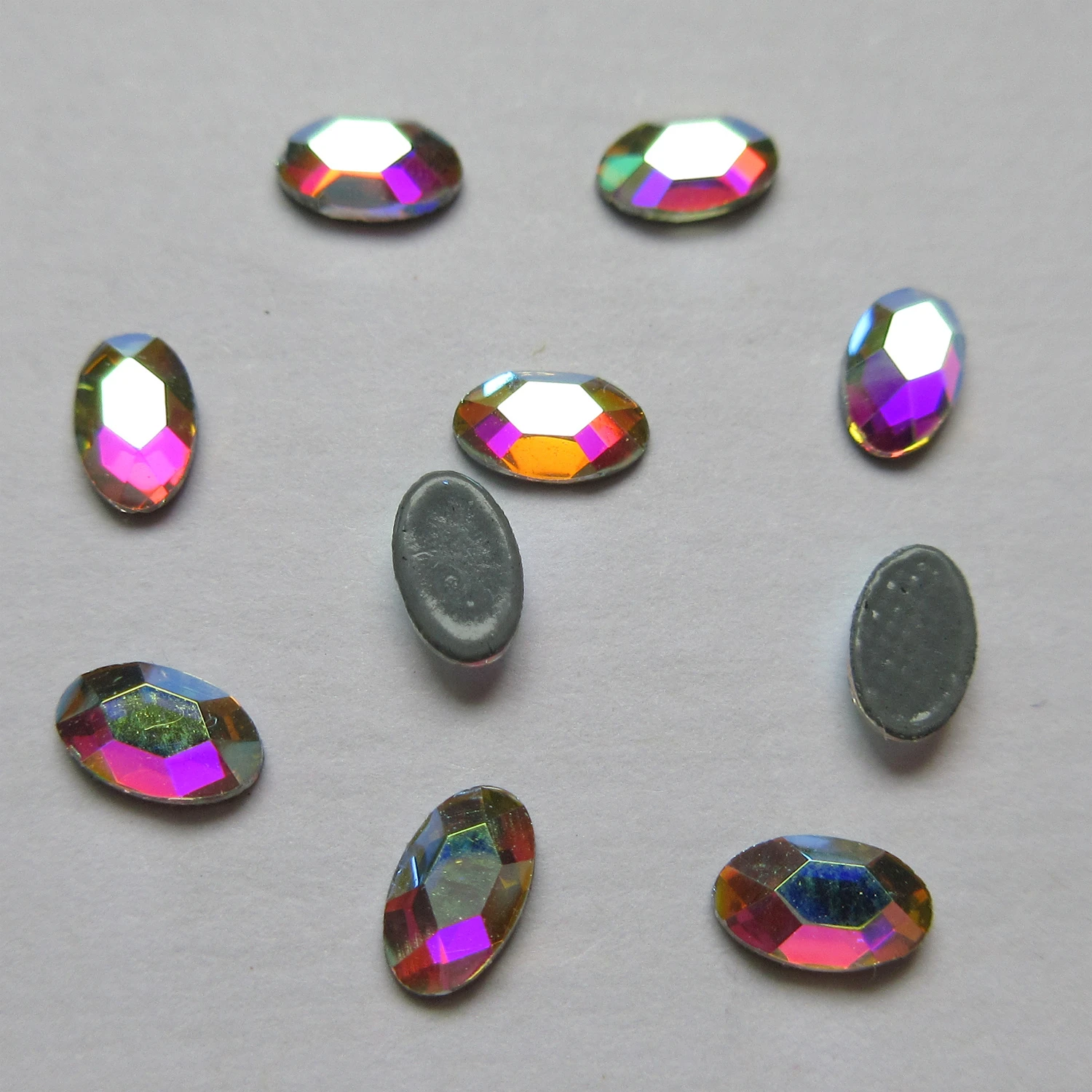 Стразы с овальными кристаллами 3x5 мм для горячей фиксации/железные камни плоским