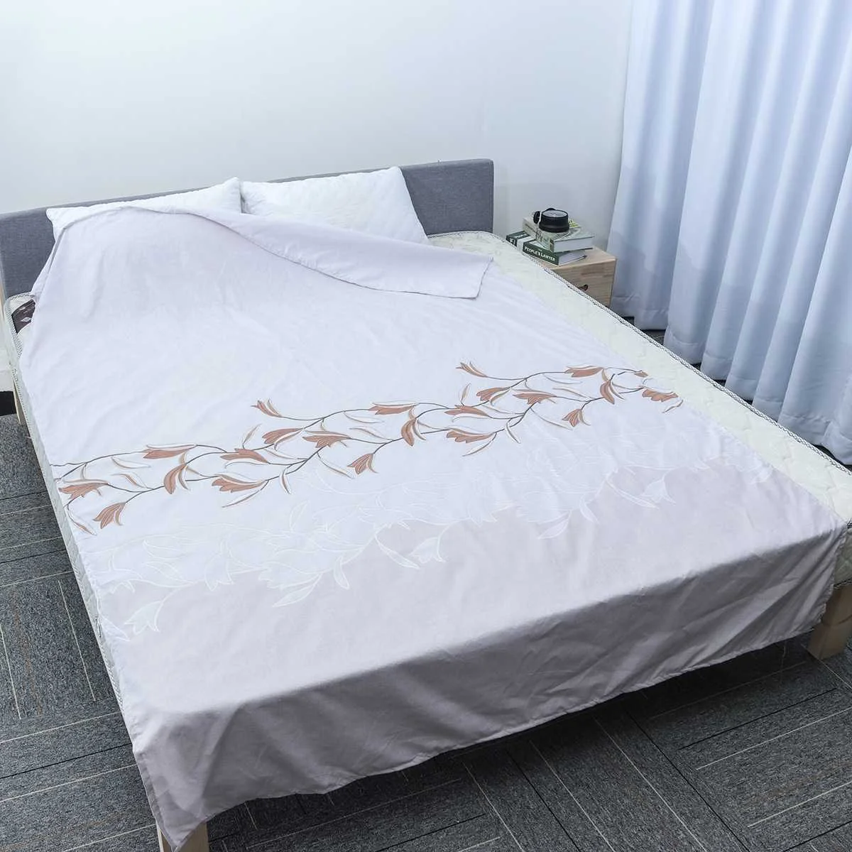 New Product 1pcs Polyester Cotton Flower Printed Solid Fitted Sheet Mattress Cover Bed Sheet 160*230cm